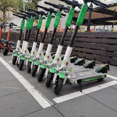 Les 6 Meilleures trottinettes électriques pour adulte, se déplacer rapidement et écologiquement : comparatif, avis, choix du meilleur